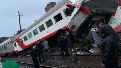 بعد فاجعة قطار طوخ: لماذا تتكرر حوادث القطارات في مصر؟