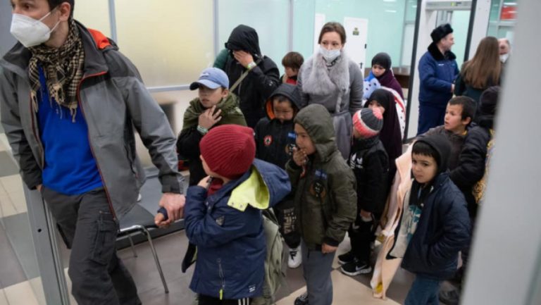 روسيا تخطط لاستعادة 120 طفلًا من سورية