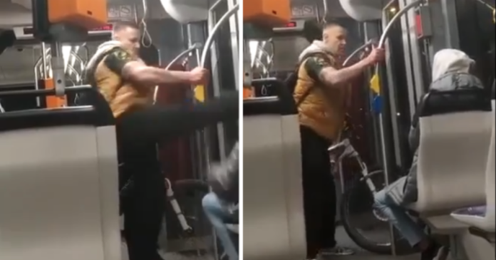 ألماني يهاجم شاب سوري في القطار