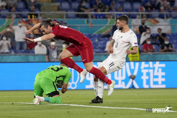 إيطاليا تهزم تركيا بثلاثية في افتتاح بطولة أمم أوروبا