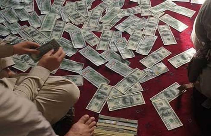 الأموال التي عثرت عليها " طالبان" في منزل أمر الله صالح