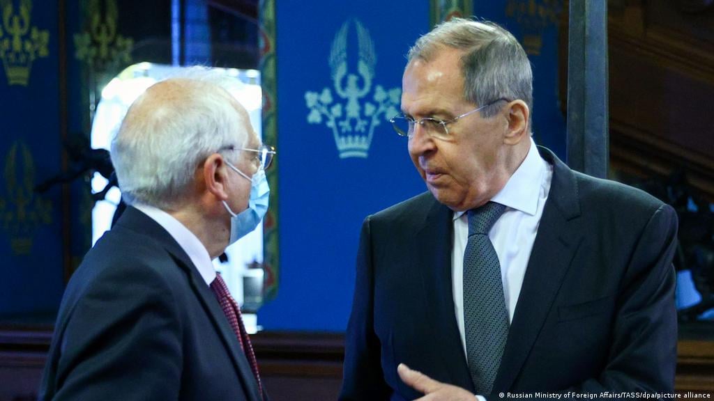 موسكو تعاقب مسؤولين أوروبيين "لإشاعتهم سياسة مناهضة لروسيا"