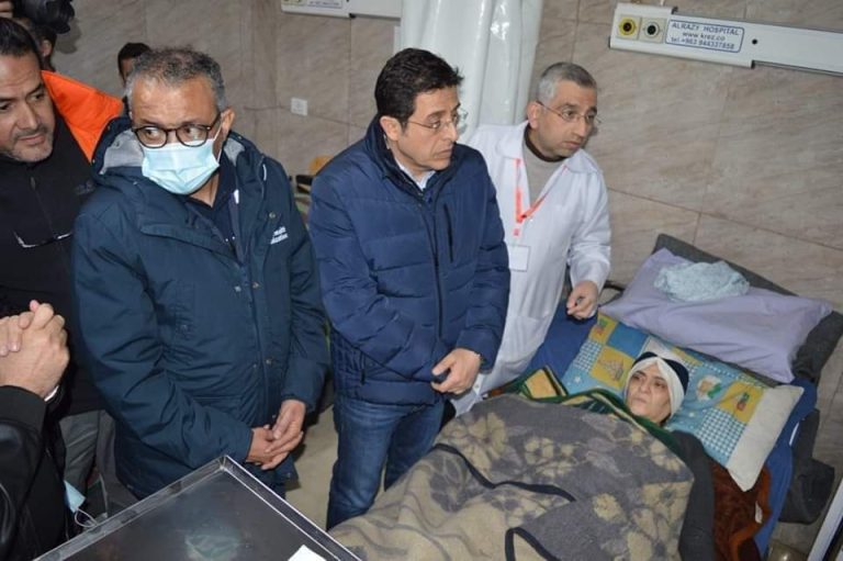 جولة ميدانية لمدير منظمة الصحة العالمية ووزير الصحة السوري على عدد من المواقع المتضررة جراء الزلزال   