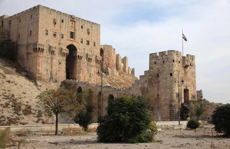منها “قلعتي حلب والمرقب”.. الزلزال يسبب أضراراً في مواقع أثرية سورية