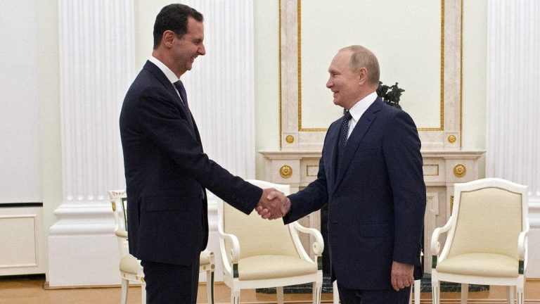 الأسد في موسكو