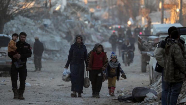 آلاف السوريين والأتراك يصلون إلى كندا عقب الزلزال المدمر