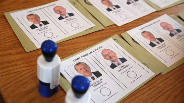 تركيا: صناديق الاقتراع تفتح أبوابها في الجولة الثانية من الانتخابات الرئاسية