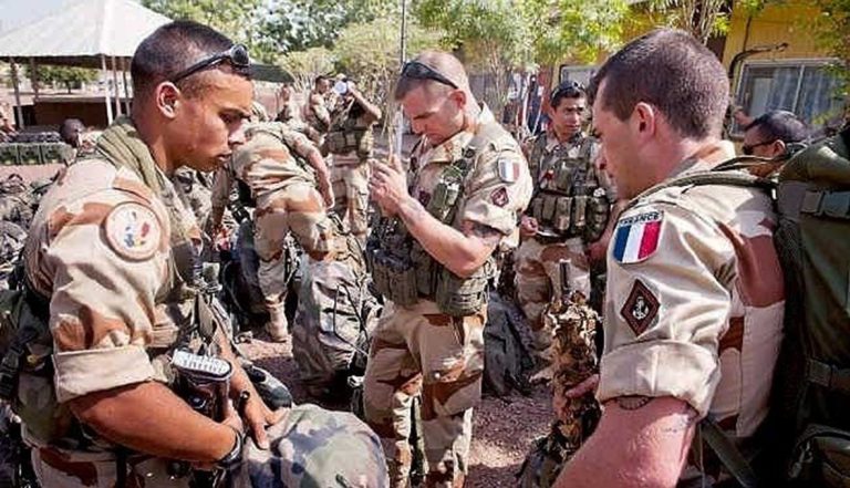 في رسالة إلى باريس.. النظام العسكري في النيجر يأمر بطرد سفير فرنسا