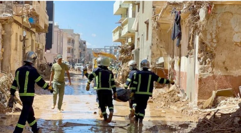ليبيا: عمليات البحث عن ناجين في درنة انتهت وفرق الإغاثة تركز جهودها في البحر