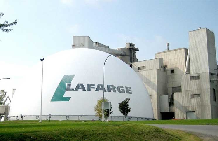 محكمة فرنسية تؤجل النظر بالدعوى ضد شركة “لافارج” بسبب أنشطتها في سوريا