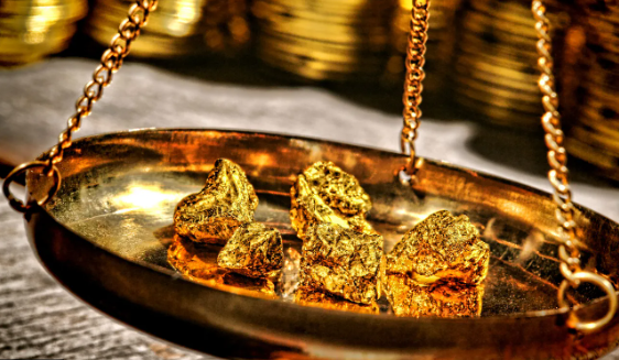 أسعار الذهب تهبط مع ترقب قرار الفيدرالي الأميركي