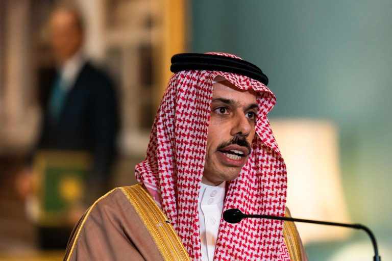 وزير الخارجية السعودي يترأس اجتماعا مع بلينكن حول غزة 