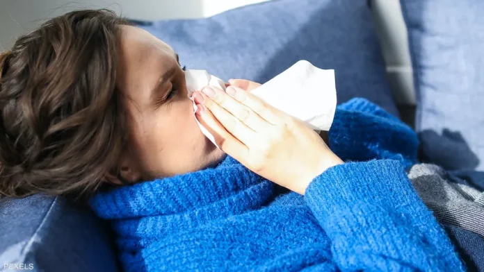 أعراض كوفيد والإنفلونزا ونزلة البرد