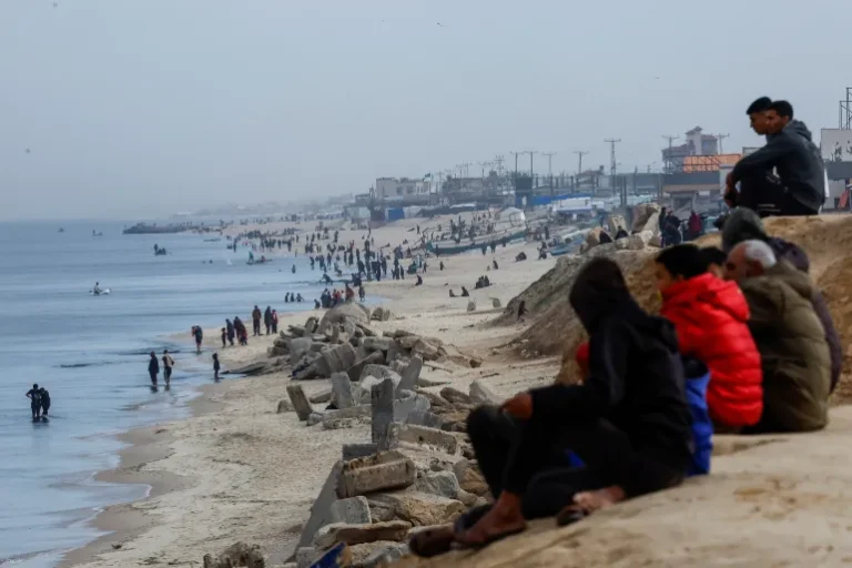 ميناء غزة المنتظر يثير الكثير من التساؤلات